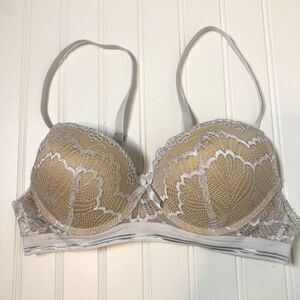 Frederick's of Hollywood Caroline Padded Adjustable Bra White Lace 34B